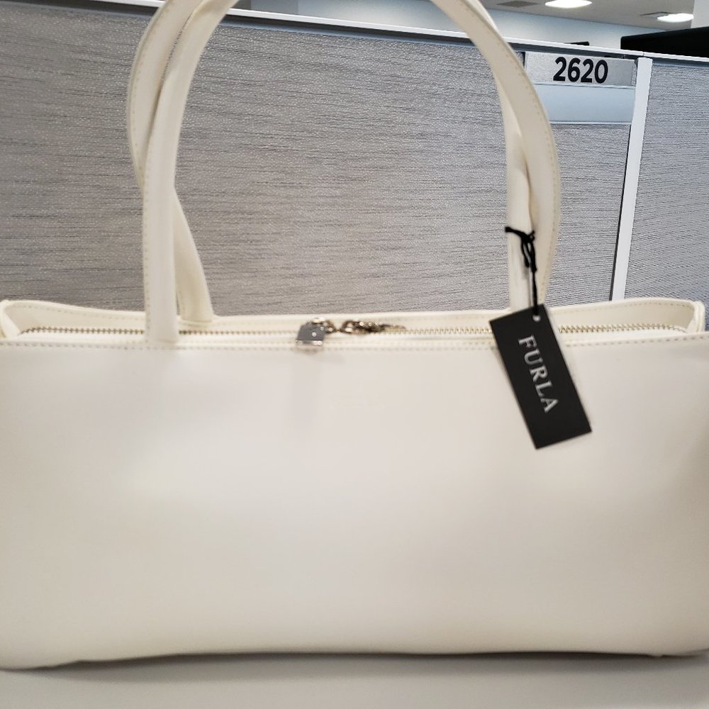 NWT FURLA Leather White Stark Purse